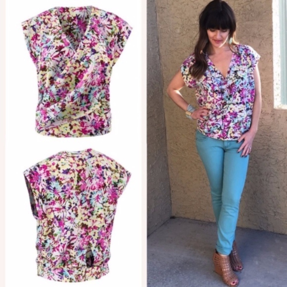 CAbi Eden Faux Wrap Top. - Medium